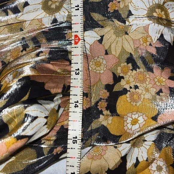 Altar'd State Shiny Shimmer Daisy Babydoll Dress Size Medium Puff Sleeve Floral - Picture 10 of 10